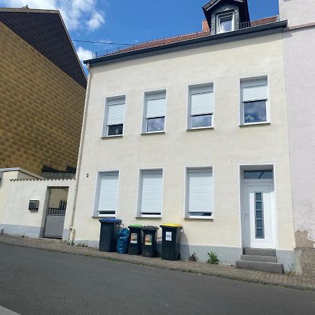 Apartments Lissy I Und II Neunkirchen  Εξωτερικό φωτογραφία
